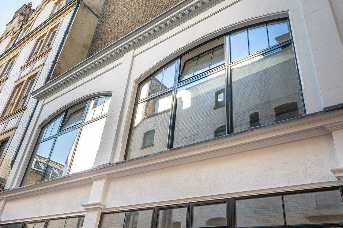 30 Charing Cross Rd, London