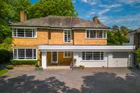 The Clement EB20 range of steel windows and doors was the perfect choice for this Art Deco home in the West Midlands.
