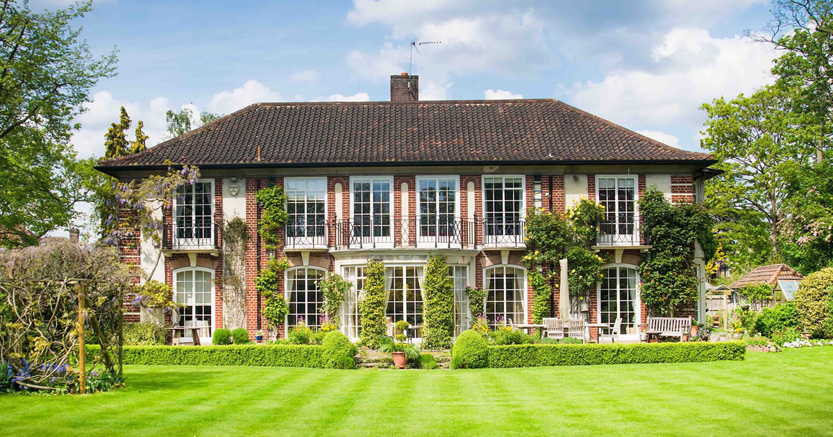 Genuine Steel Windows for Magnificent Property in Surrey